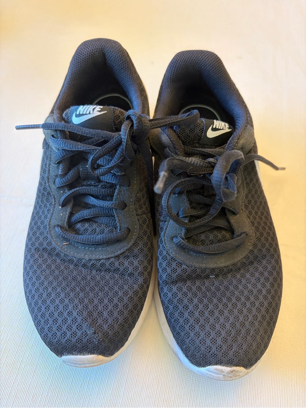 Youth size 5 Nike Black Mesh Sneakers with White Swoosh - Picture 4 of 5